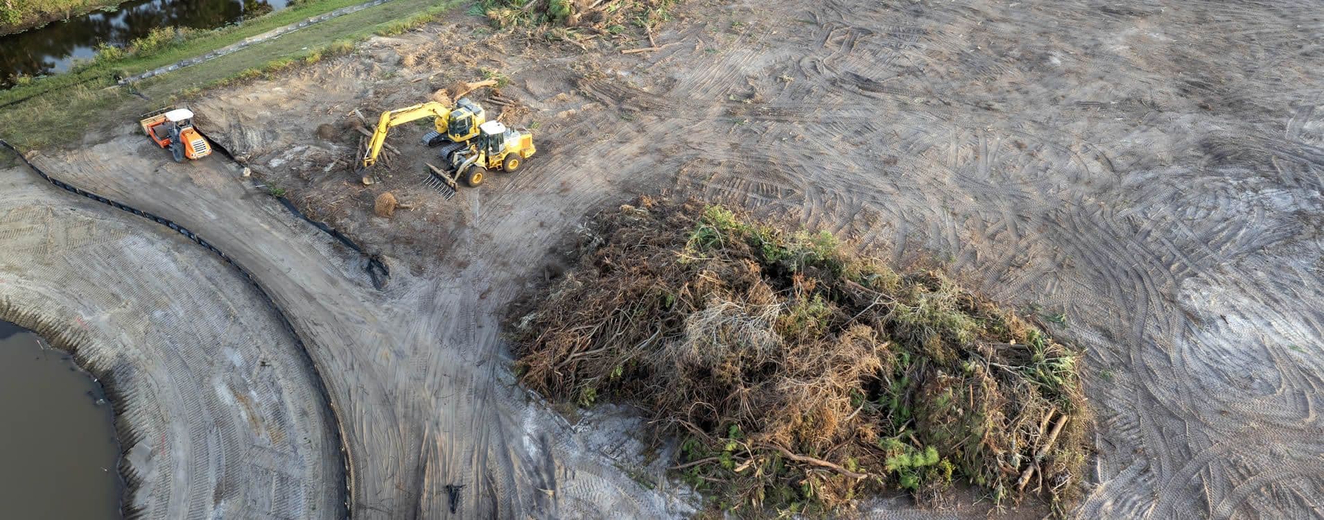 Logan Earthworx
