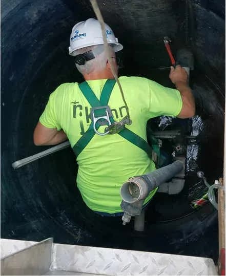 Oswego, IL plumber working